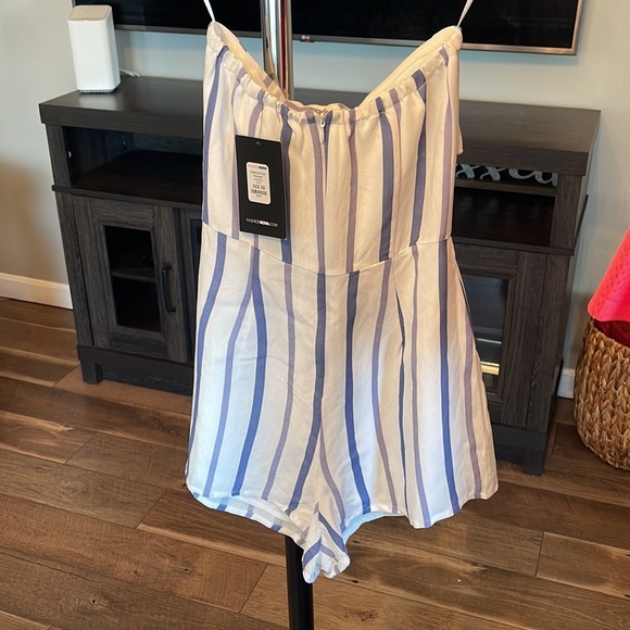 Romper - Picture 2 of 2